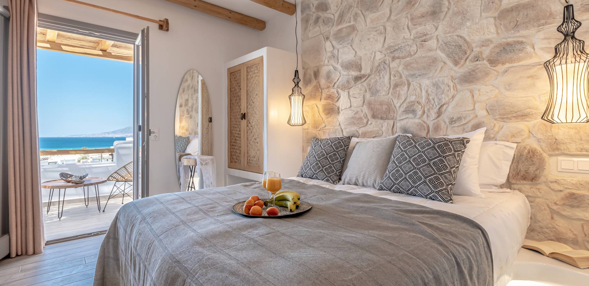 Naxos Contelibro Suites and Rooms